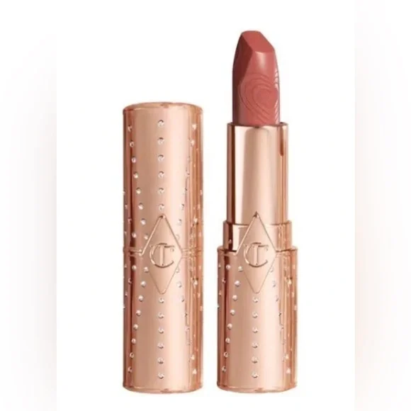 New! Charlotte Tilbury - Nude Romance Lipstick - Picture 1 of 3